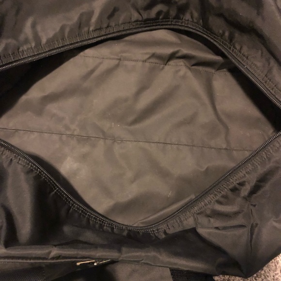 PRADA tessuto duffle bag - Picture 5 of 9